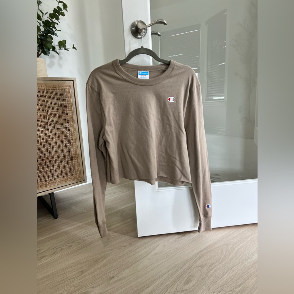 Champion brown/taupe Long Sleeve crop shirt- Size Medium NEW